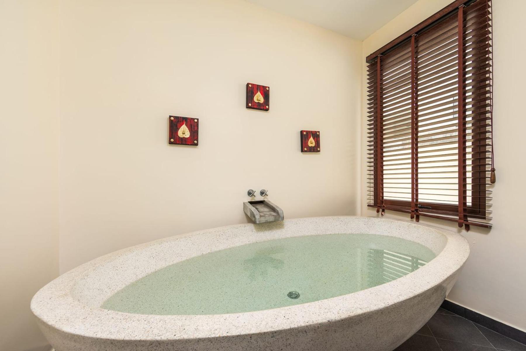 Villa Iorangi| 3 Bedroom Private Pool Residence In Rawai Beach Extérieur photo